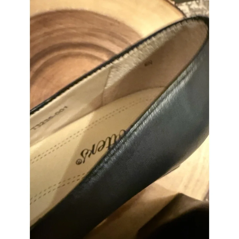 Trotters T3235-001 DORIS Women's NEW Low Heeled Pump Black Sz-6N